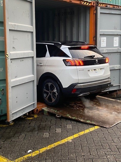 Automotive Logistics | Vehicle & Parts Forwarding Bentri coordinates global automotive movements from Antwerp: vehicles, machinery and parts with accurate planning, safe handling and reliable partners.