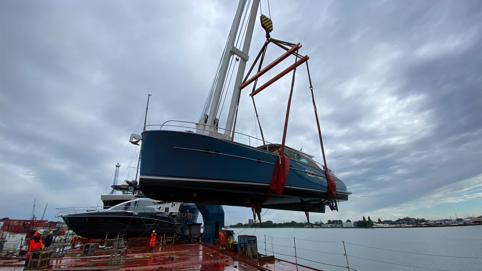 Yacht Shipments & Cradle-Building | Bentri Forwarding Careful yacht and tender handling from Antwerp. Bentri coordinates custom cradle-building, permits and loading with clear updates at every step.